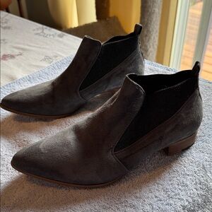 Alberto Fermani Charcoal Suede Footwear